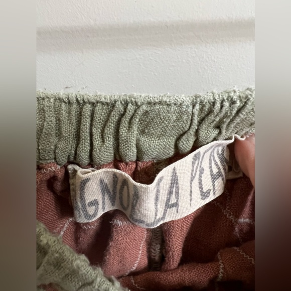 Magnolia Pearl linen short pants OS (item 22.3) - Picture 6 of 6